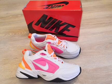 Кроссовки женские р. 38