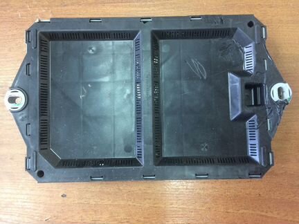 Задний блок предохранителей jaguar XF C2Z30957