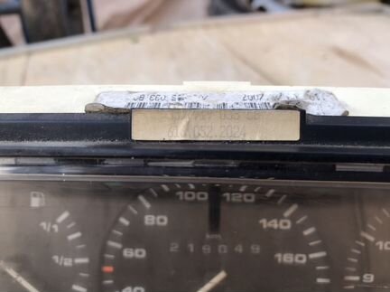 Фольцваген Т-4 приборка с часами