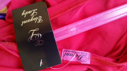 Красивое красное платье в пол новое