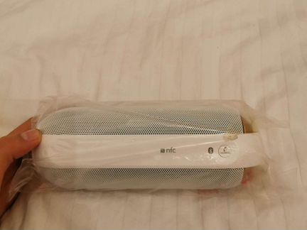 Портативная колонка Philips BT6000W белый