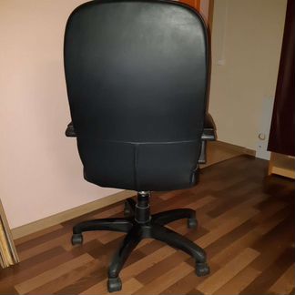 Компьютерное кресло