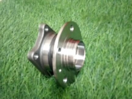 Ступица задняя Volvo S60 S80 V70 1998