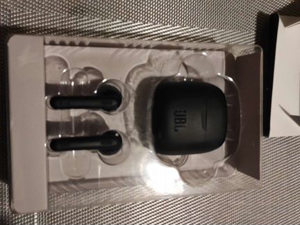 Беспроводные наушники jbl tune 220
