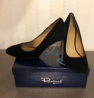 Женские чёрные туфли лодочки