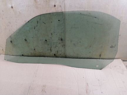 Стекло двери переднее правое Mercedes-Benz Slk