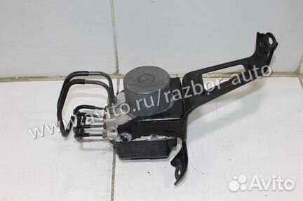 Блок абс ABS Toyota Sienna III 3.5L FWD 2010+