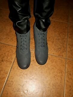 Ботинки на танкетке