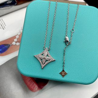 Колье Louis Vuitton