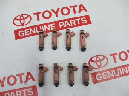 Форсунка двигателя на Lexus RX 2003-2008гг