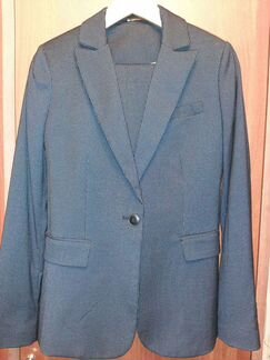 Костюм женский