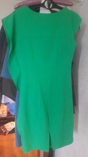 Зеленое платье