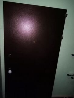Новая входная железная дверь