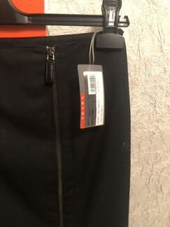 Юбка на молнии. prada
