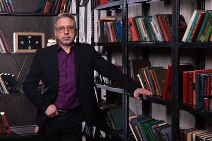 Коммерческий директор, Производство и развитие