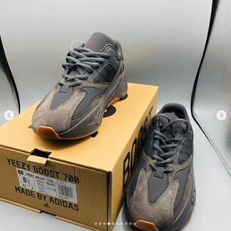 Кроссовки Adidas Yeezy Boost 700