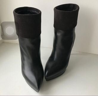 Сапоги(38) Yves Saint Laurent (новые)