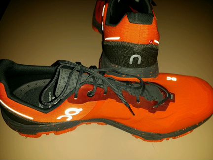 On Cloud Running Cloudventure Peak