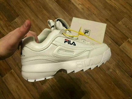 Новые женские кроссовки Fila Disruptor белые