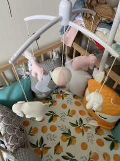 Музыкальный мобиль в детскую кроватку